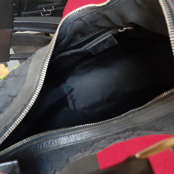 GUCCI SHOULDER BAG - Picture 14 of 17